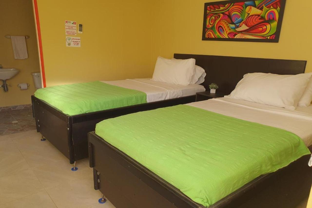 Guest house Victoria's Gennie Bay Village 2*